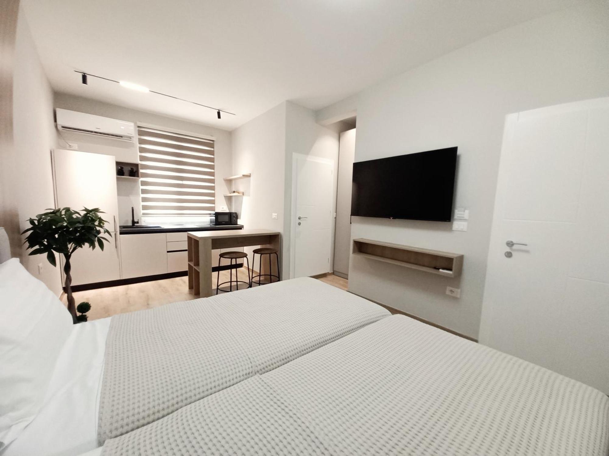 Goat Apartments Tirana Exterior photo